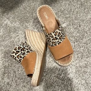 TOMS cheetah wedge